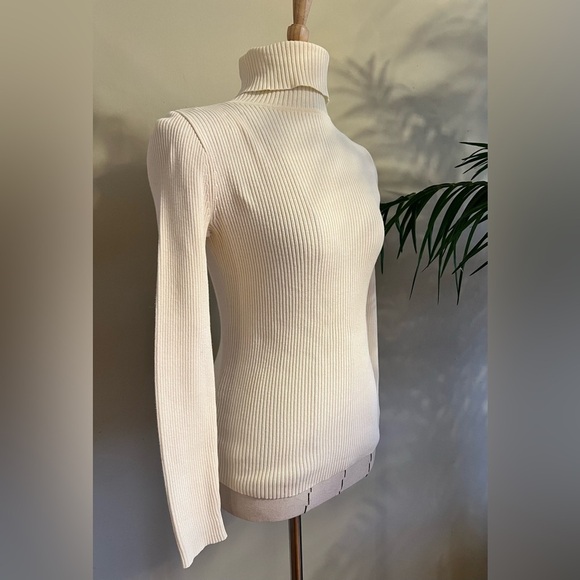 GAP 100% Cotton Ribbed Turtleneck Sweater | XS | White Cream - Picture 3 of 7